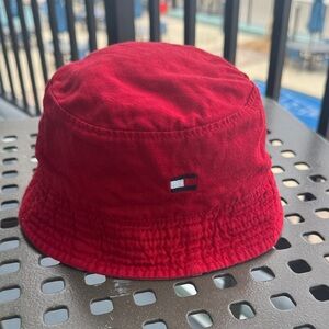 Tommy Hilfiger baby Red / plaid Bucket Hat completely reversible
